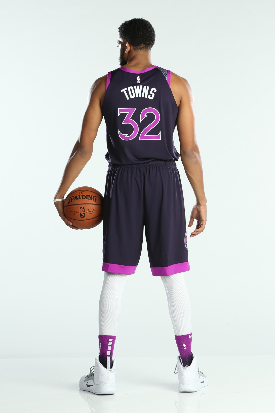 赛后明尼苏达森林狼调整名单以备亚冠,外线爆发环节打磨,媒体盛赞,轮换策略成焦点的简单介绍 赛后明尼苏达森林狼调整名单以备亚冠,外线爆发环节打磨,媒体盛赞,轮换策略成焦点的简单介绍